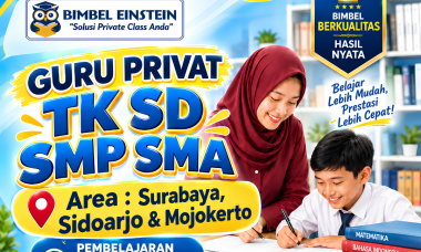 Guru les privat perempuan sedang mendampingi anak SD belajar Matematika dengan sabar di rumah area Surabaya Sidoarjo